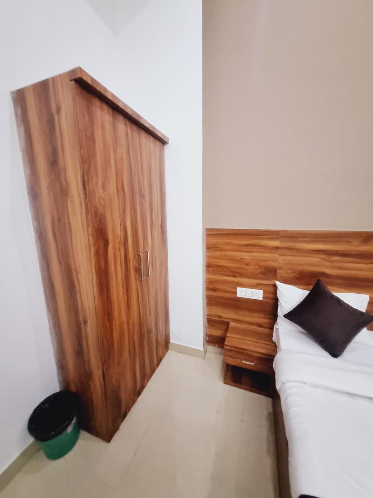 Krishna Dham Premium - Near Prem Mandir Hotel