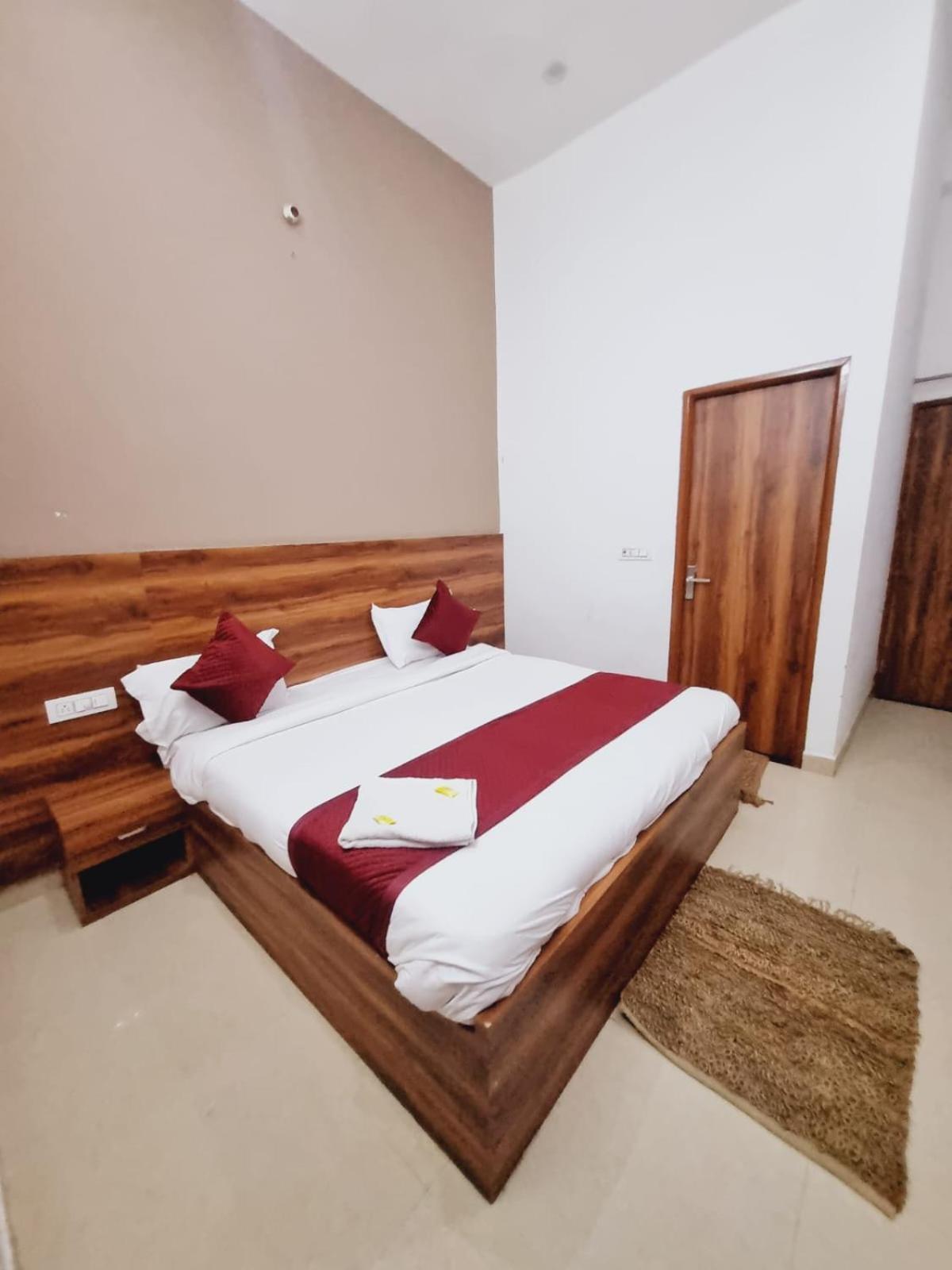 Krishna Dham Premium - Near Prem Mandir Hotel